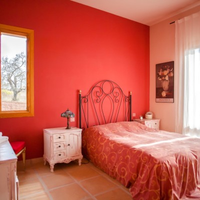 rotes Schlafzimmer
