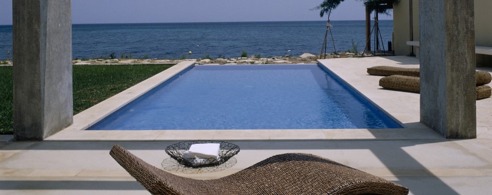 Luxuriöse, moderne Villa bei Cala Bona, direkt am Meer, für bis zu 6 Personen